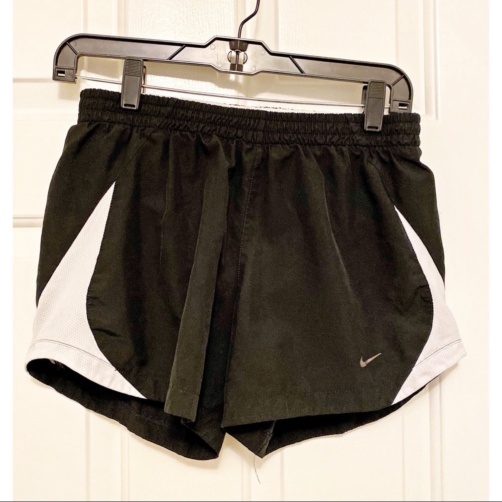 Nike Women’s Running Short Black Size Small